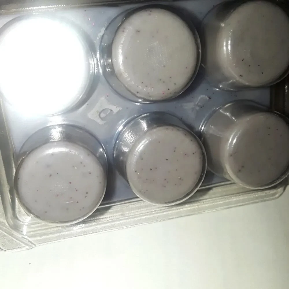 HAND Crafted𝅺 Cuddle Buddy waxmelt Rounds BUY 1 GET 2 FREE MIX N MATCH
